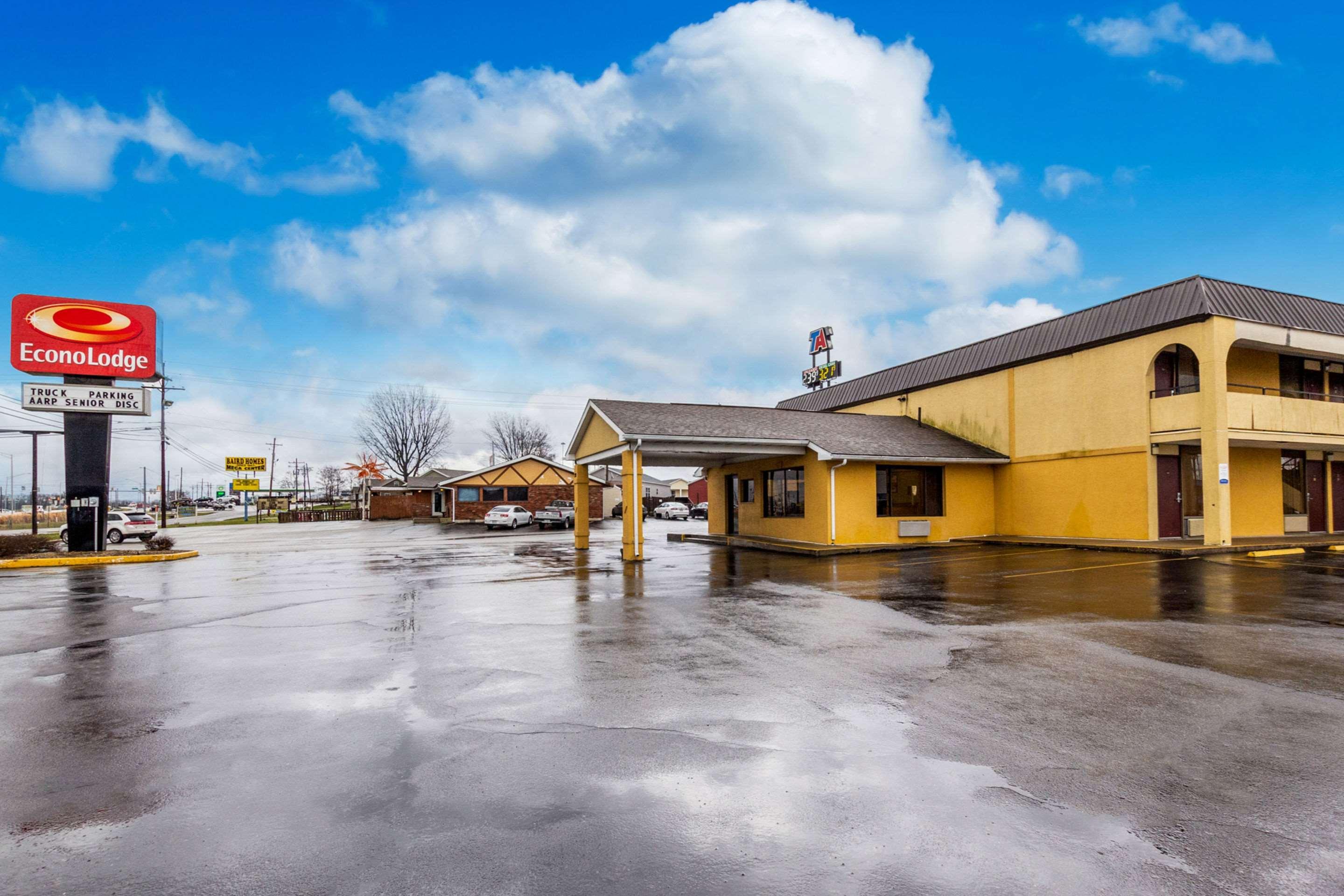 Econo Lodge Seymour Luaran gambar