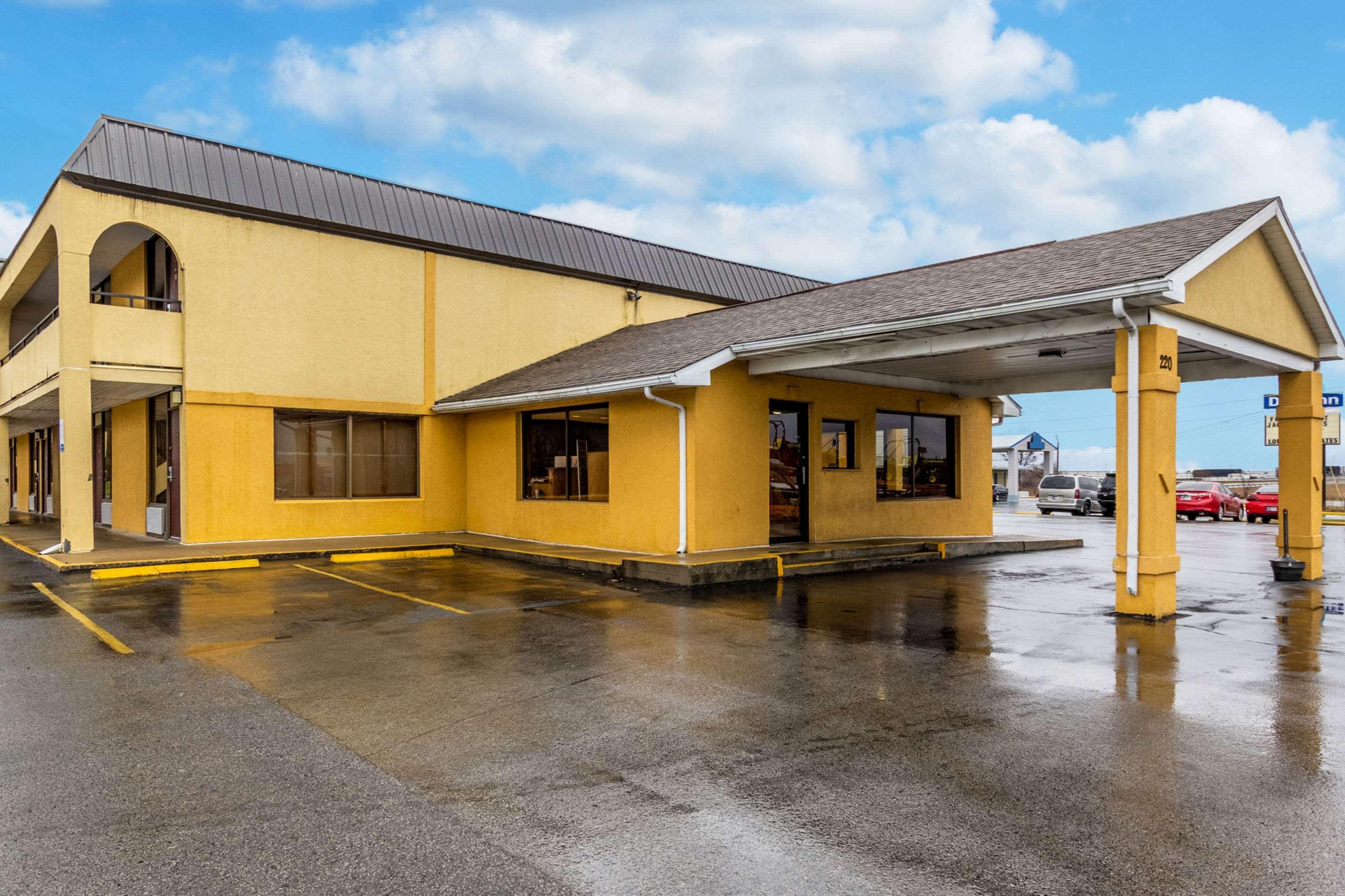 Econo Lodge Seymour Luaran gambar