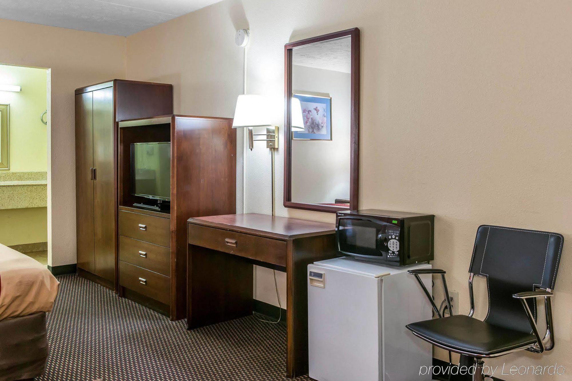 Econo Lodge Seymour Luaran gambar